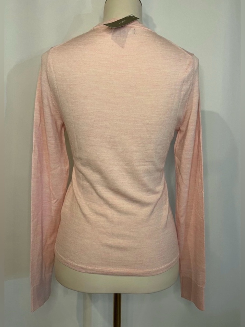 J.Crew Carolyn fitted crewneck sweater in merino wool in heather shell - Picture 6 of 8